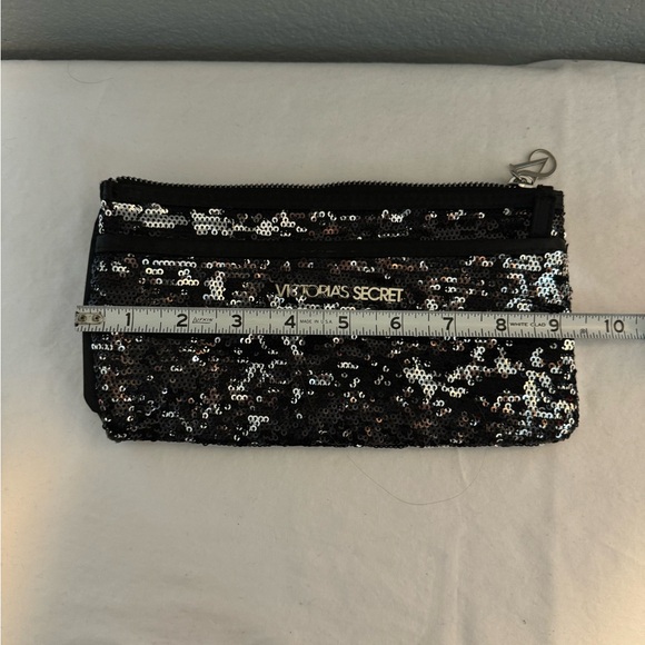 Victoria’s Secret Bling Bag with matching coin purse NEVER USED - Picture 3 of 13